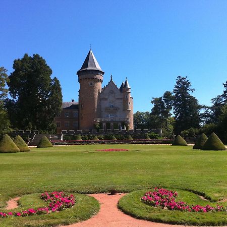 Chateau De Busset Buitenkant foto
