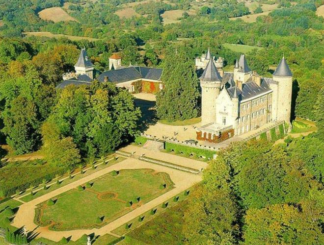 Chateau De Busset Buitenkant foto